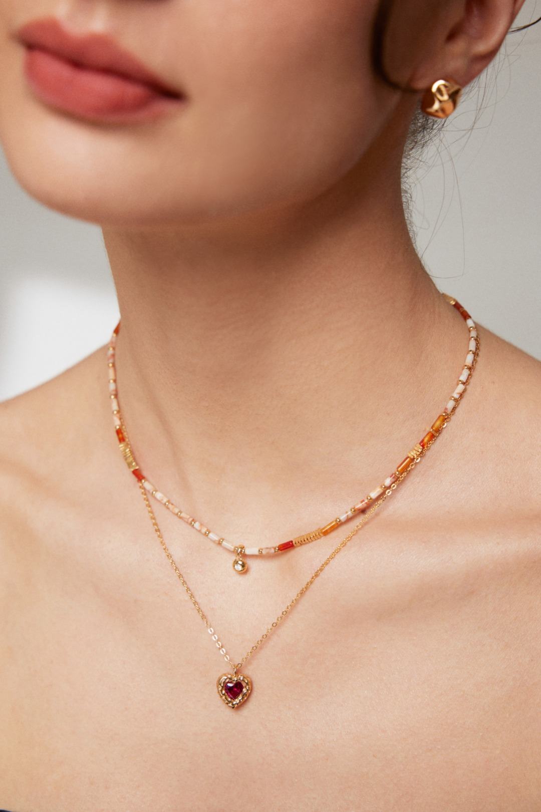 'Beating Heart' 18K gold pendant with pink zircon in heart shape-love story jewelry