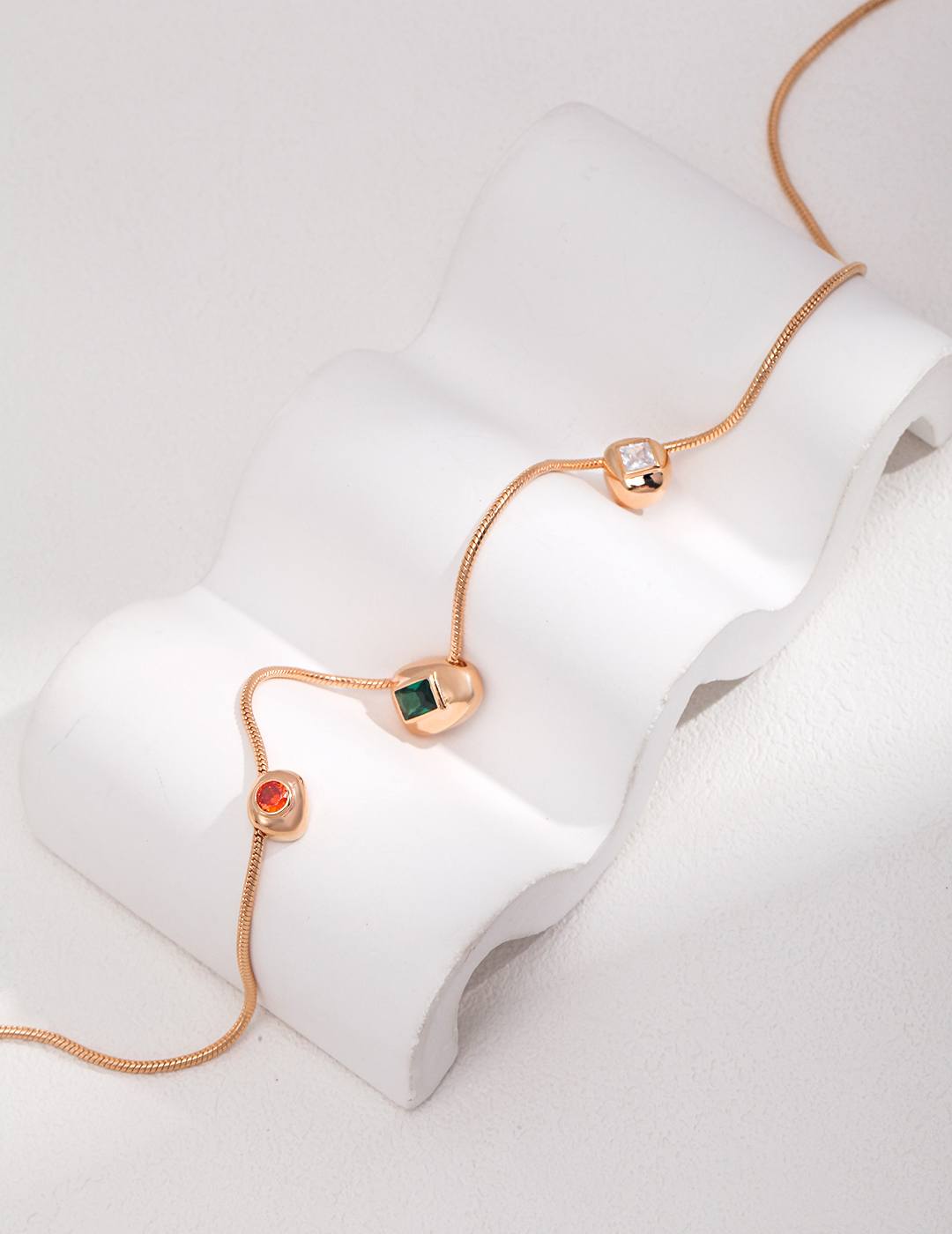 Chic sterling silver zircon choker with a luxurious exquisite layer-love story jewelry