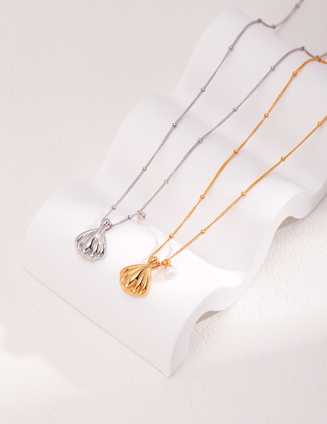 "Dressed" Romantic 18K Gold Natural Pearl Pendant