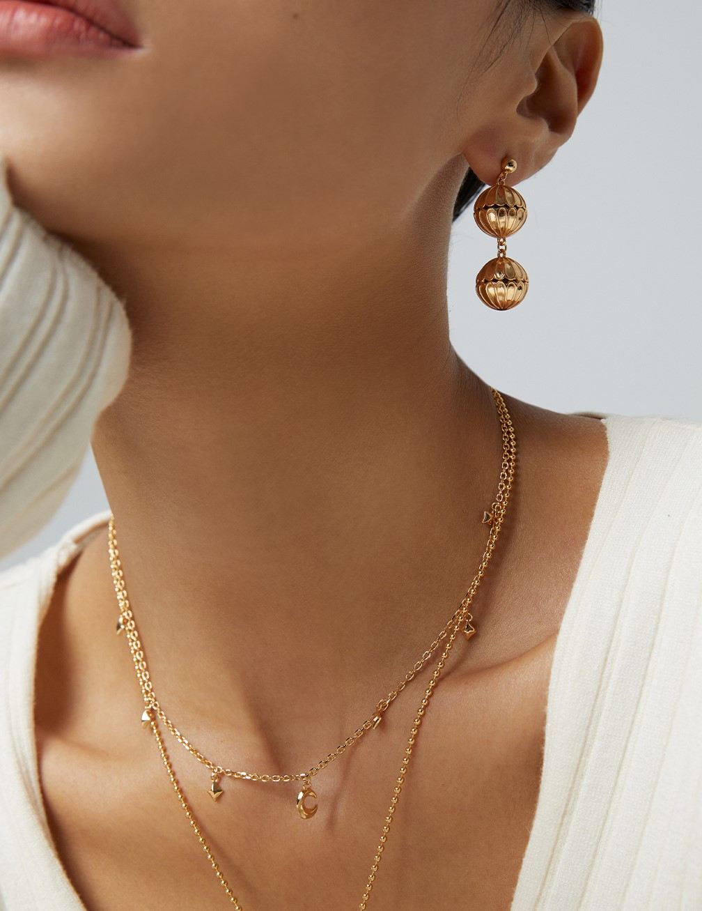 18k gold choker with moon and stars design-love story jewelry