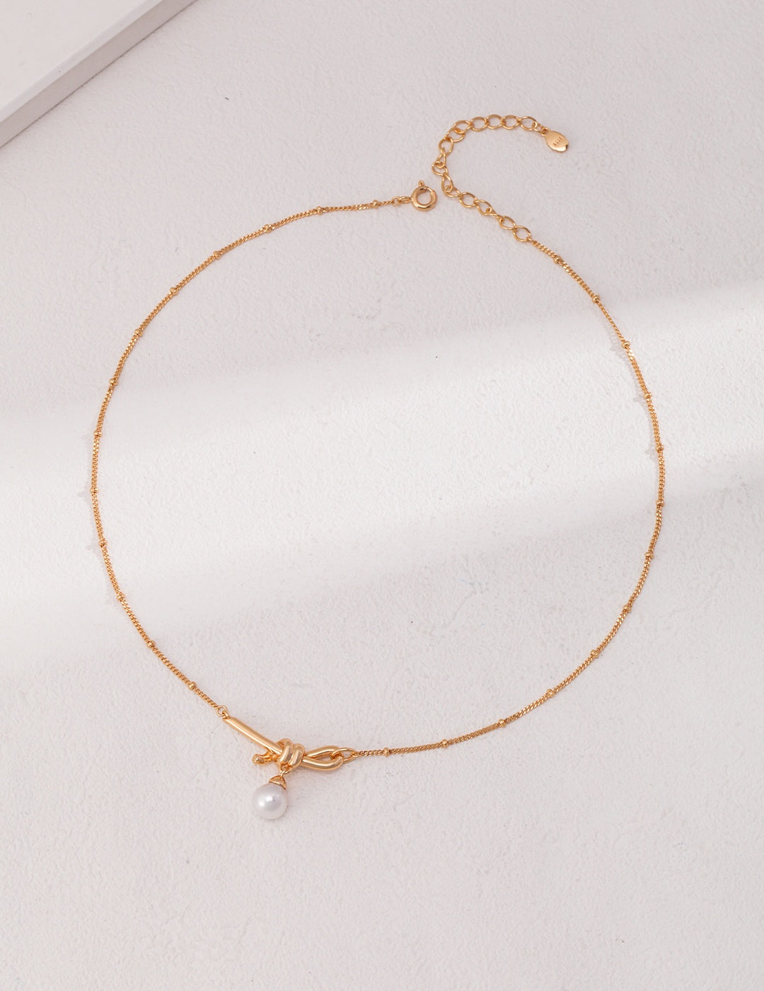 Elegant and timeless 18K gold necklace with a natural pearl- love story jewelry