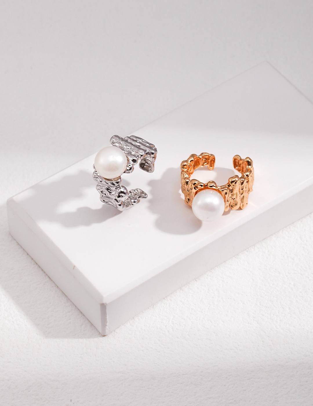 Versatile 18K gold natural pearl ring with a dainty vibe-love story jewelry