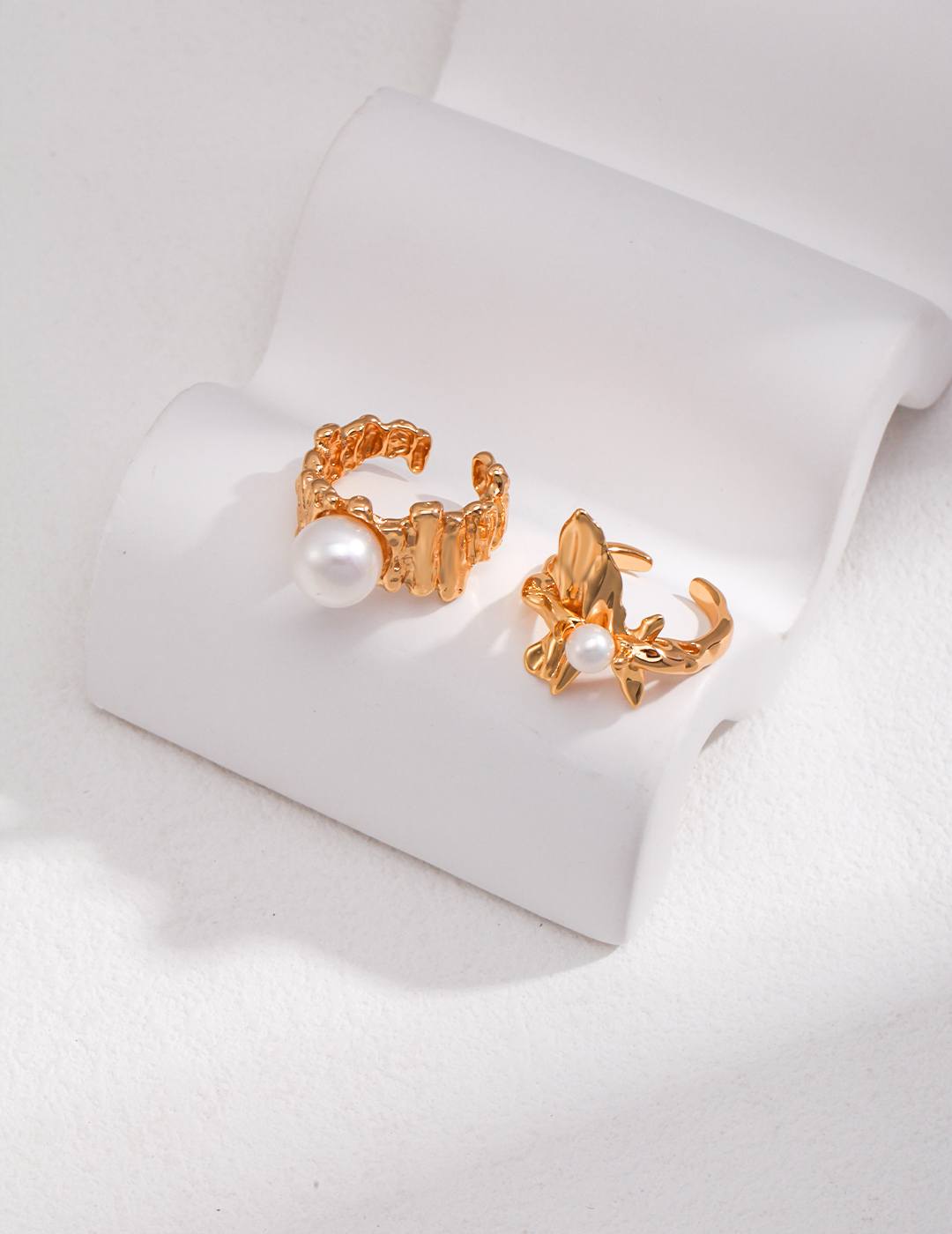 Versatile 18K gold natural pearl ring with a dainty vibe-love story jewelry