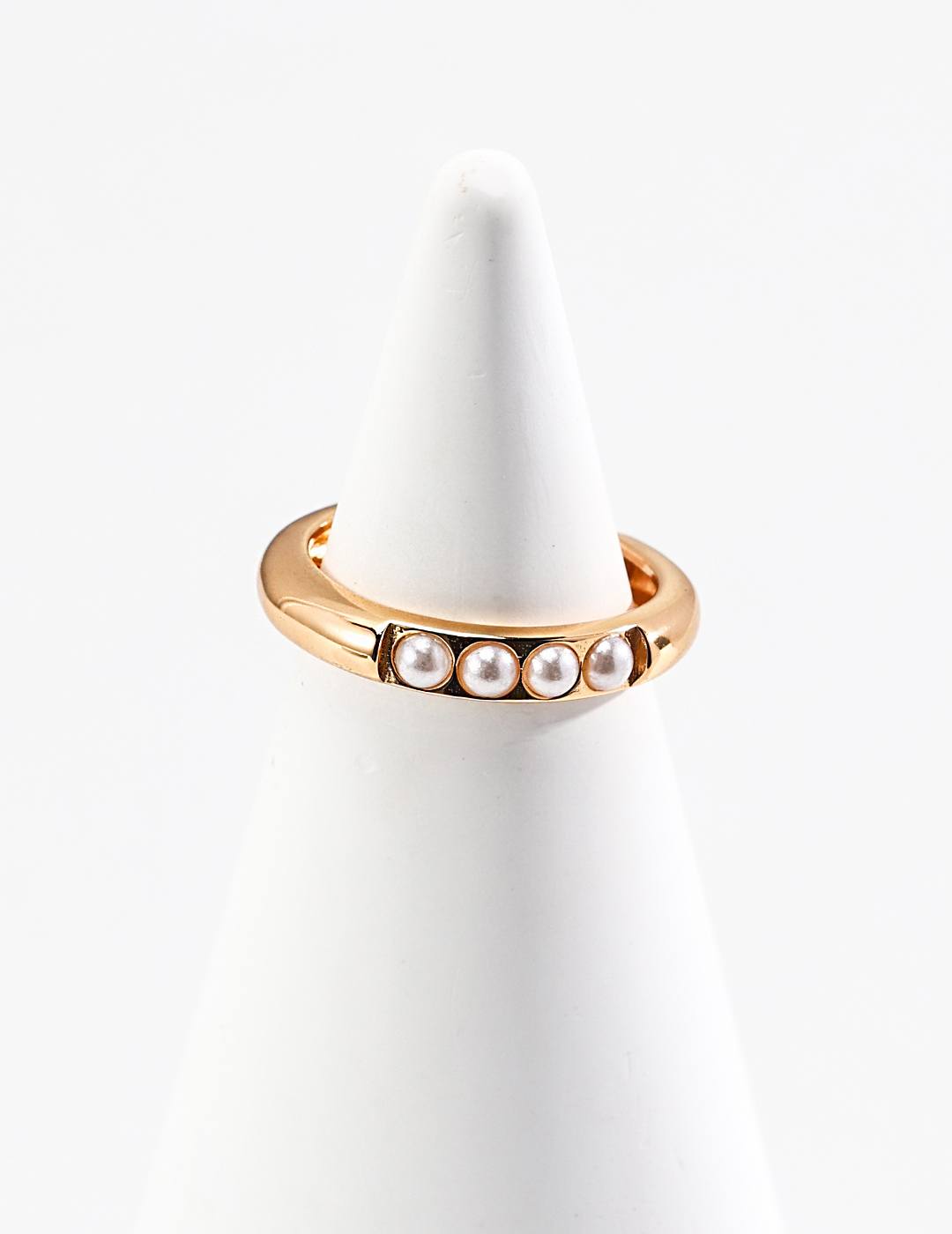 18K gold shell pearl ring in versatile dainty style-love story jewelry