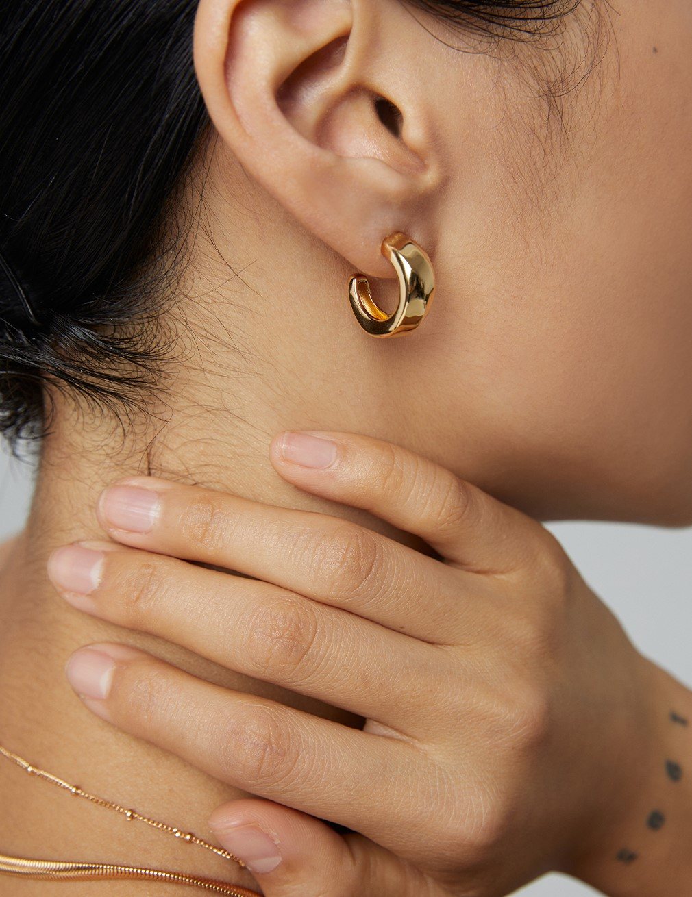 Sterling silver minimalist twisted earrings-love story jewelry