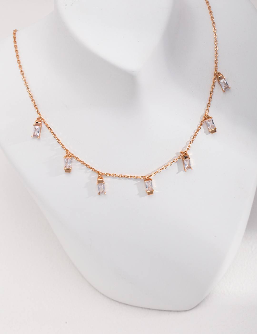 'Sparkles' chic 18K gold choker with zircon and layered design-love story jewelry